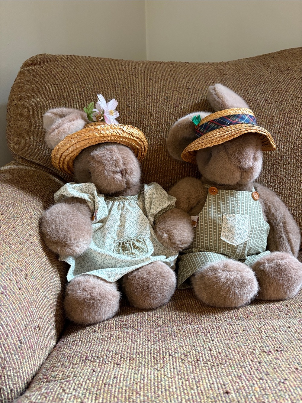 1985 - Gund Brown Plush Bunny Duo in Sage Outfits with Straw Hats